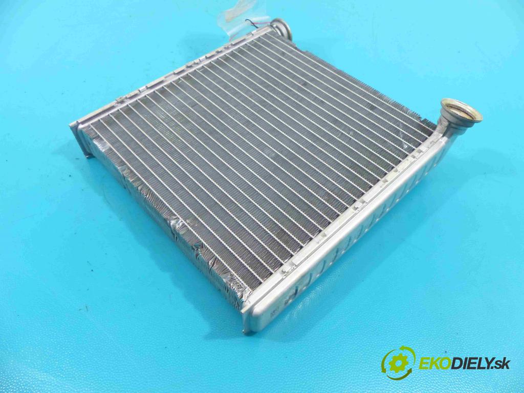 Vw Passat B8 2014 - 2.0 tdi 239KM automatic 176 kW 1968 cm3 5- radiator  (Radiátory kúrenia)