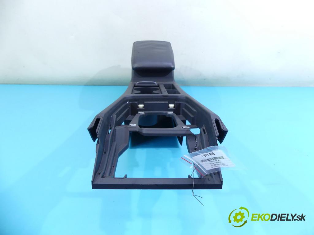 Vw Passat B8 2014 - 2.0 tdi 239KM automatic 176 kW 1968 cm3 5- operadlo 3G1963241C (Lakťové opierky)