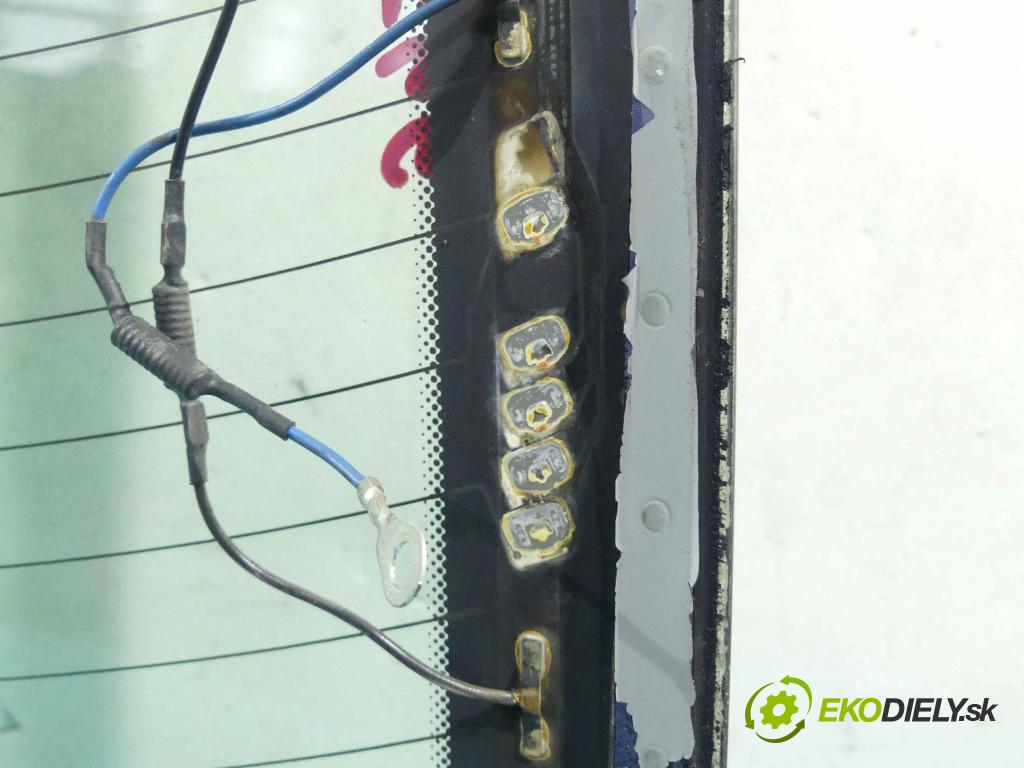 Bmw 3 E46 1998-2007 2.0d 136hp manual 100 kW 1951 cm3 4- sklo zadní (Okna zadní)