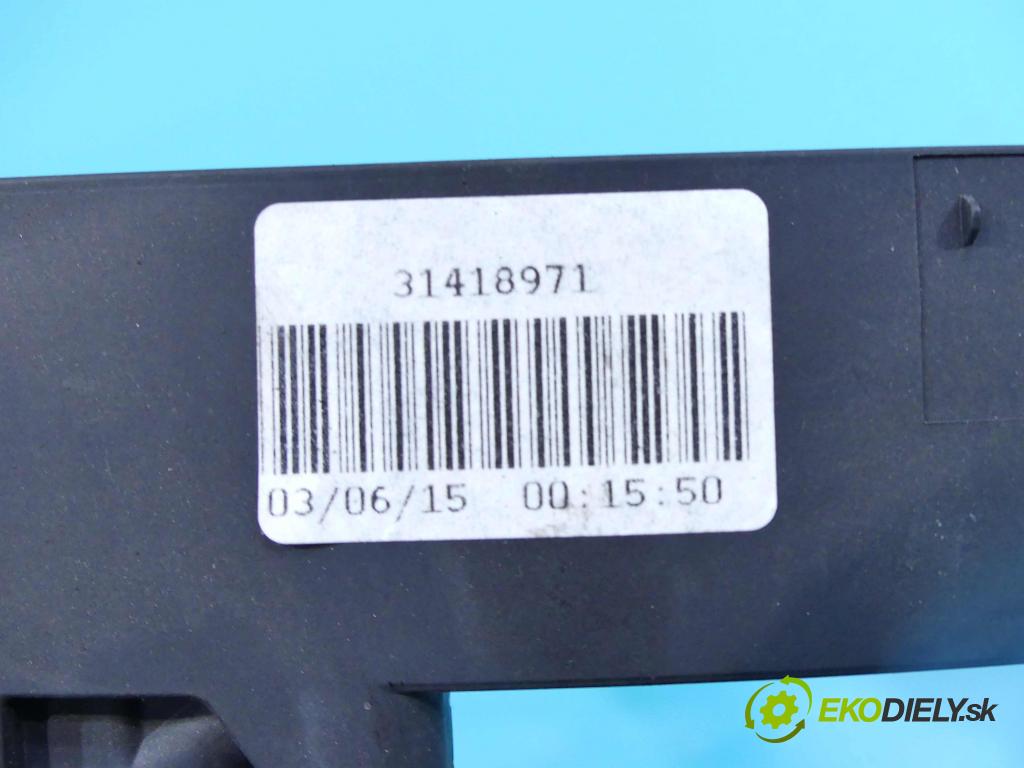 Volvo V40 II 2012-2019 2.0 D2 120 HP manual 88 kW 1969 cm3 5- radiator 31418971 (Radiátory kúrenia)