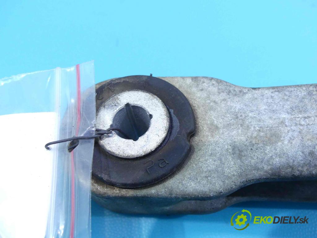 Volvo V40 II 2012-2019 2.0 D2 120 HP manual 88 kW 1969 cm3 5- airbag motora 31359542 (Držiaky motora)