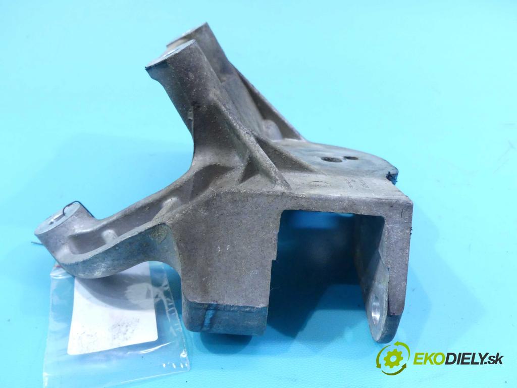 Volvo V40 II 2012-2019 2.0 D2 120 hp manual 88 kW 1969 cm3 5- Tlapka: motoru 31359638
