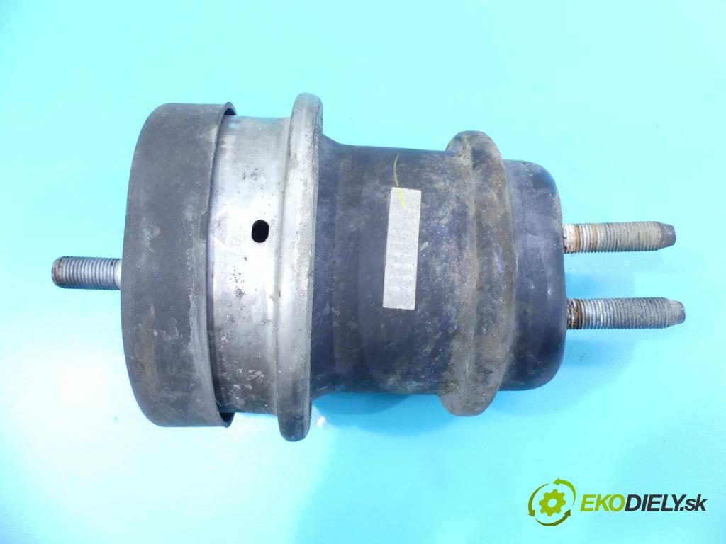 Lexus LS IV 2006-2017 5.0 V8 394KM: automatic 290 kW 4969 cm3 4- airbag motora  (Držiaky motora)