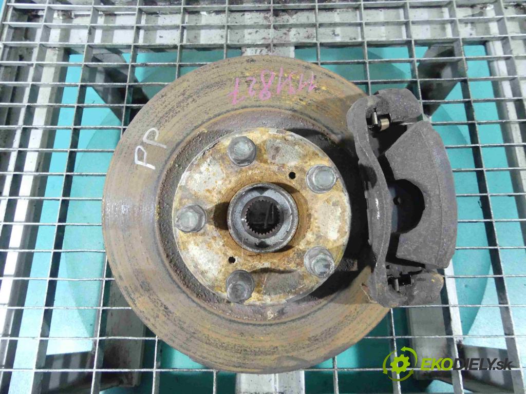 Toyota Rav4 III 2005-2012 2.2 D-CAT 177 HP manual 130 kW 2231 cm3 5- náboj pravé  (Náboje)