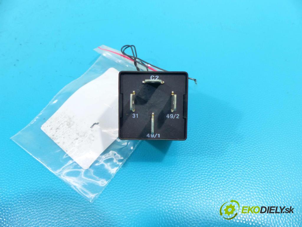 Toyota Rav4 III 2005-2012 2.2 D-CAT 177 HP manual 130 kW 2231 cm3 5- Relé: 5B008 (Relé)