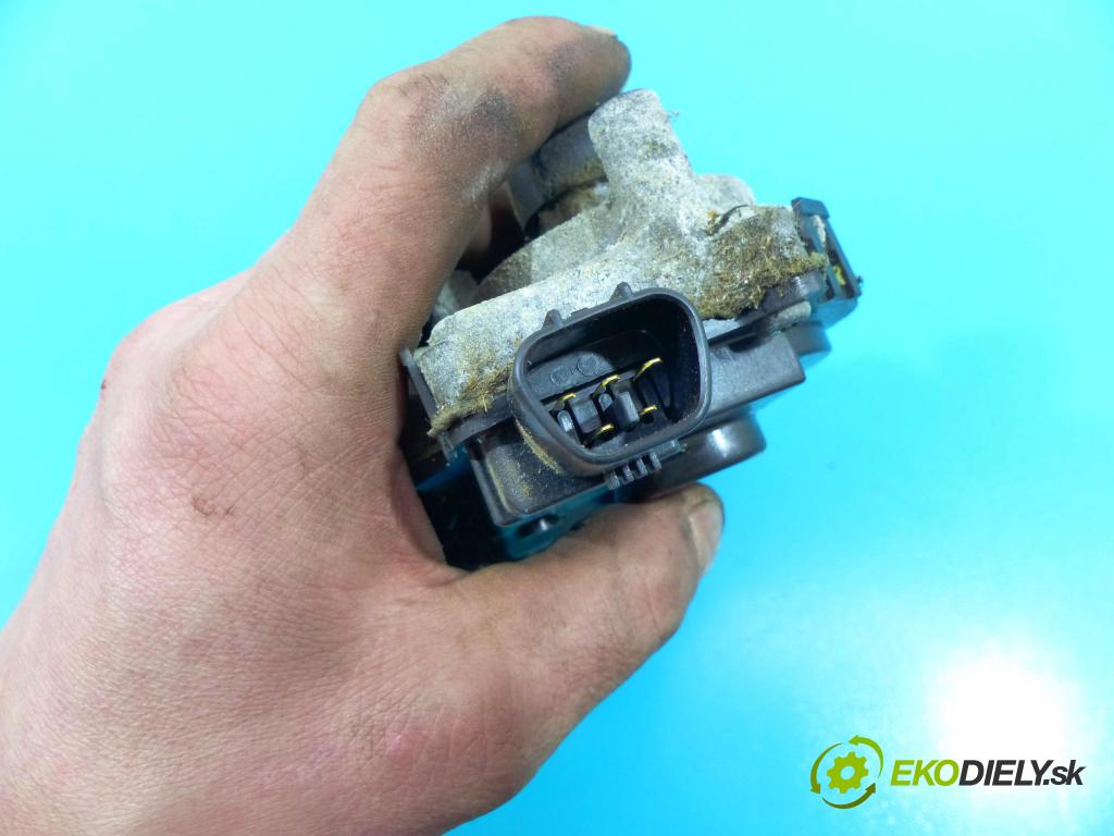 Toyota Rav4 III 2005-2012 2.2 D-CAT 177 HP manual 130 kW 2231 cm3 5- motor stieračov predné 85110-42150