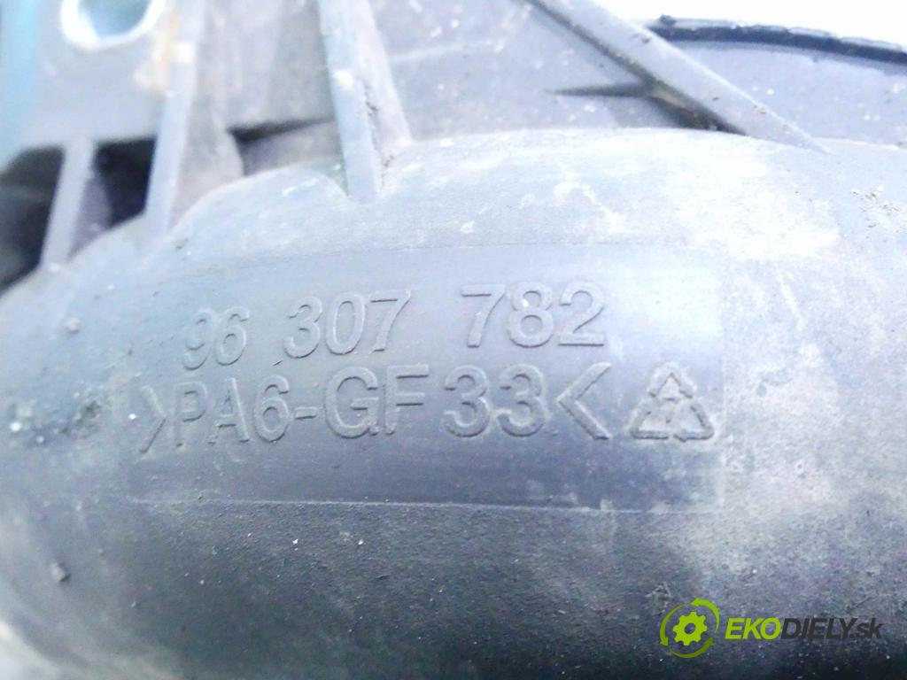 Chevrolet Epica 2.0 24V 143 HP manual 105 kW 1993 cm3 4- zvod nasávací 96307782 (Sacie potrubia)