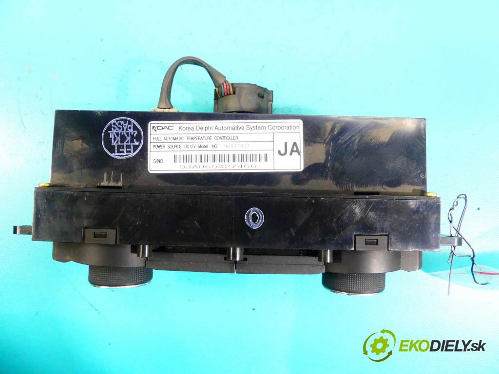Chevrolet Epica 2.0 24V 143 HP manual 105 kW 1993 cm3 4- panel kúrenia 96637897