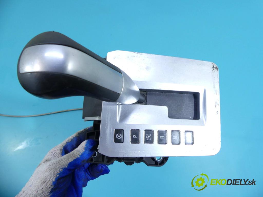 Opel Zafira B 2005-2014 1.9 cdti 120 HP automatic 88 kW 1910 cm3 5- Páka: Změny: stupeň,rýchlosť 13142071 (Rýchlostné páky / kulisy)