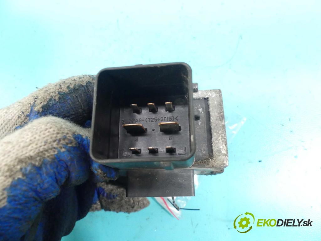 Ford S-max 2.0 tdci 140 HP automatic 103 kW 1997 cm3 5- Relé: 9M5Q-12A343-AA (Relé)