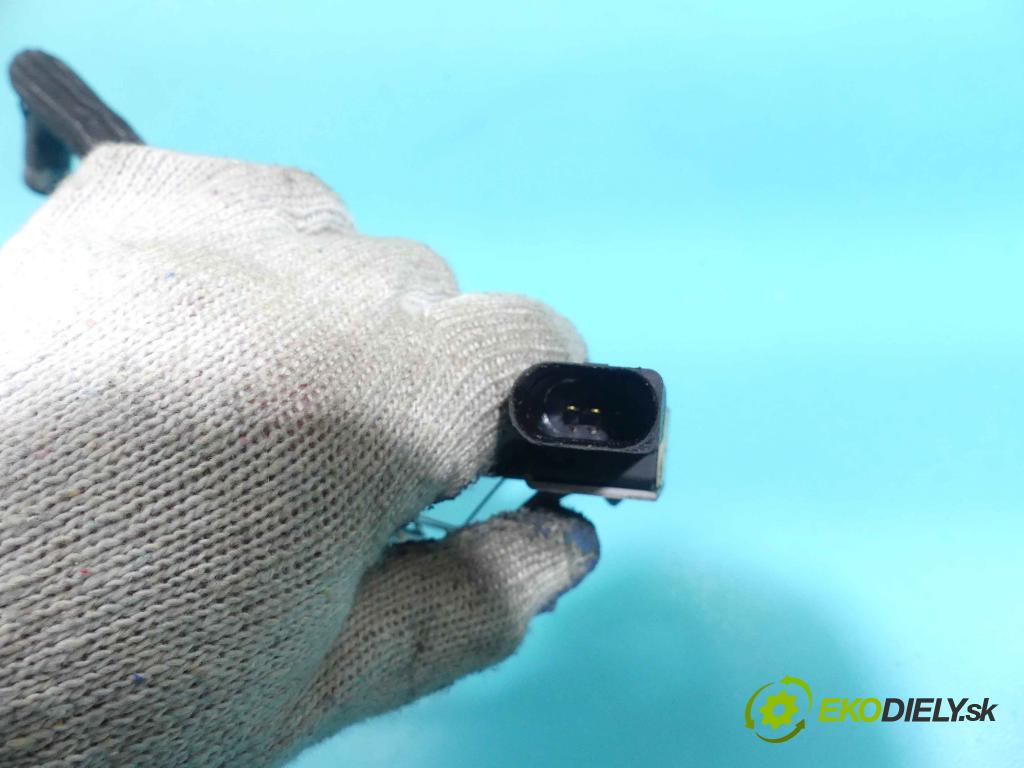 Vw Passat B8 2014 - 2.0 tdi 239KM automatic 176 kW 1968 cm3 5- snímač tlaku 03N145049B (Snímače tlaku)