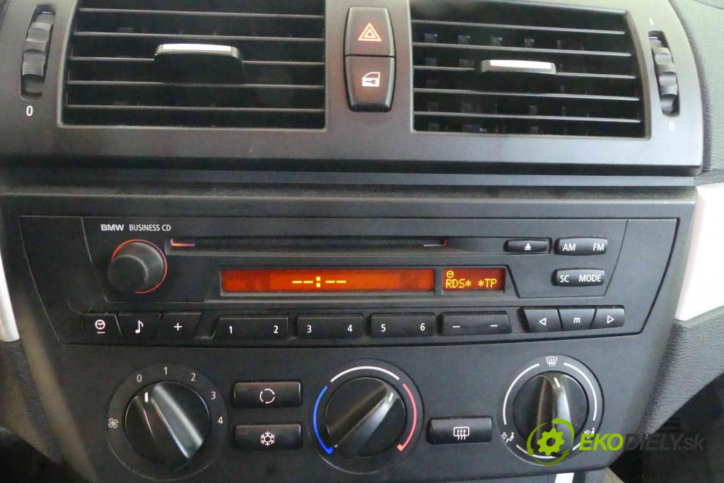 Bmw X3 E83 2003-2010 2.0d 150 HP manual 110 kW 1995 cm3 5- Radio továreň: 9146710-02
