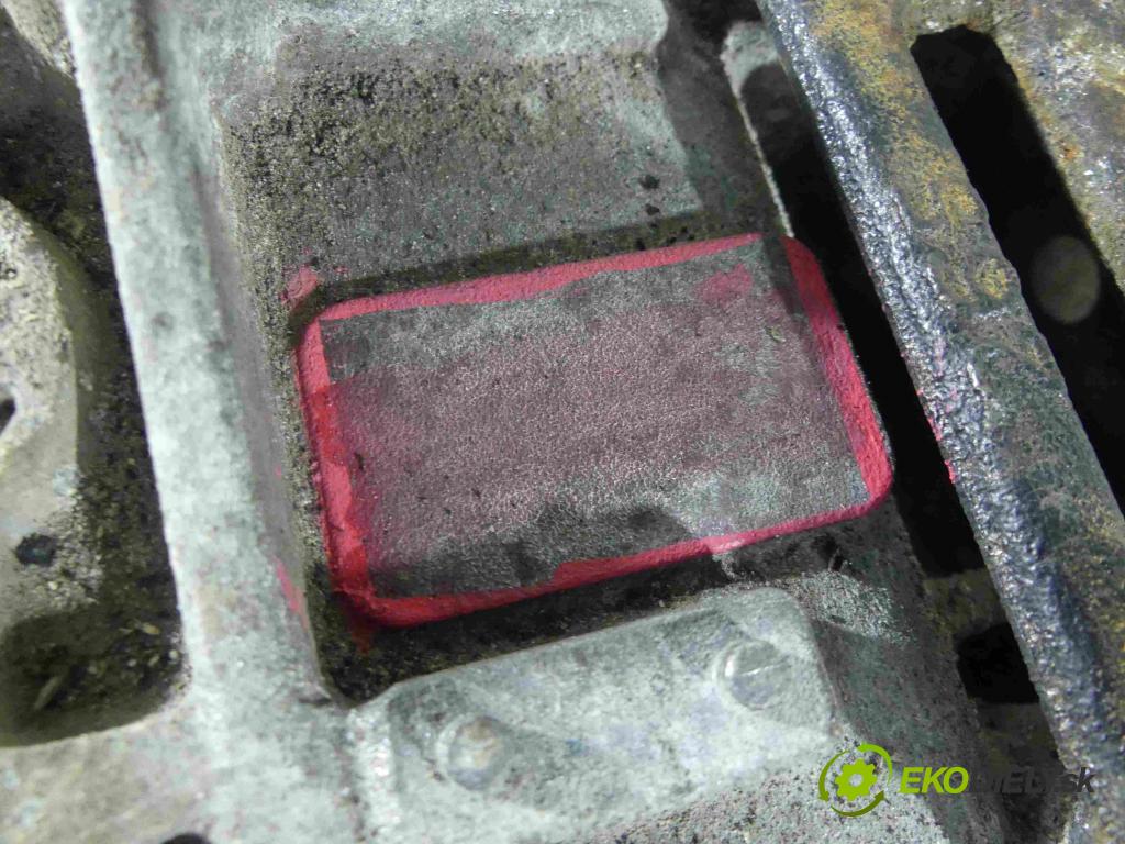 Kia Venga 1.6 16v 124hp automatic 91,5 kW 1591 cm3 5- prevodovka stupeň,rýchlosť automat