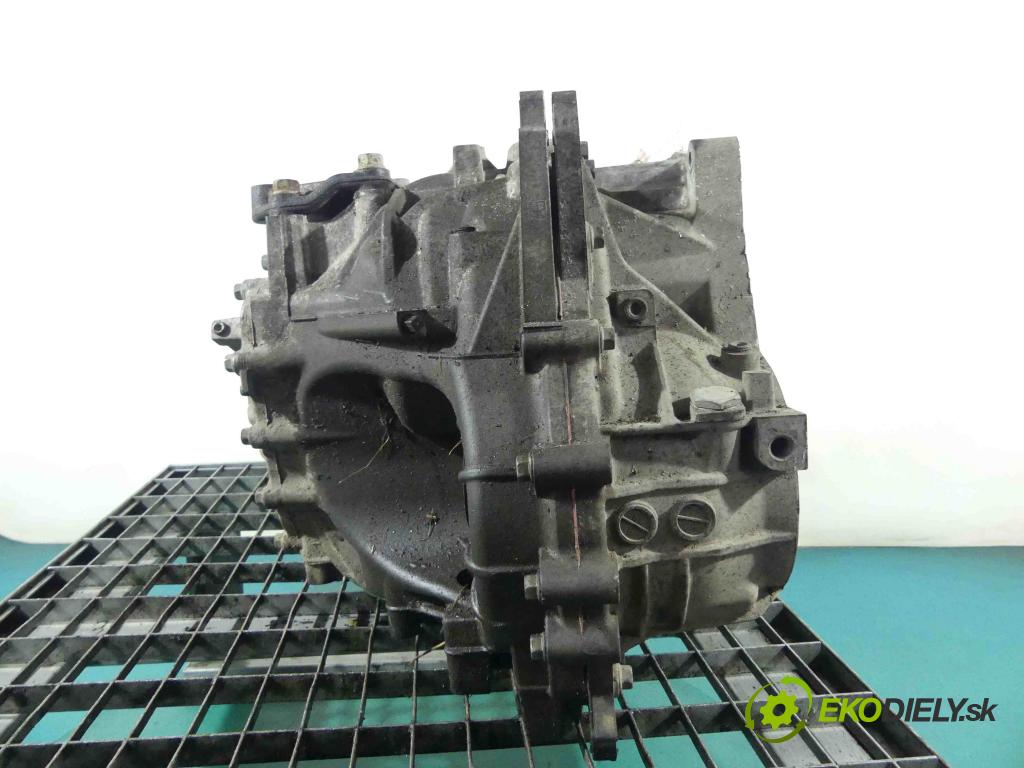 Kia Venga 1.6 16v 124hp automatic 91,5 kW 1591 cm3 5- prevodovka stupeň,rýchlosť automat