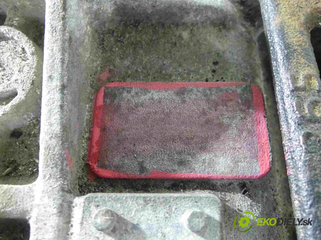 Kia Venga 1.6 16v 124hp automatic 91,5 kW 1591 cm3 5- prevodovka stupeň,rýchlosť automat