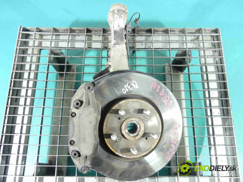 Honda Legend IV 2004-2012 3.5 V6 295HP automatic 217 kW 3471 cm3 4- náboj ľavé  (Náboje)