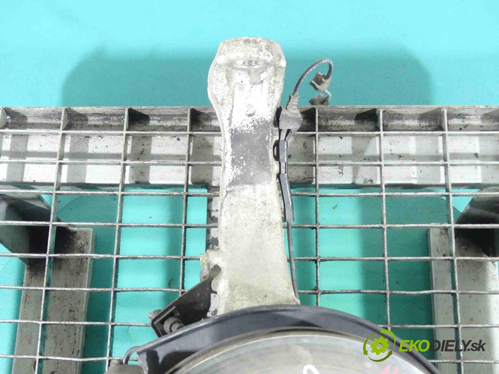 Honda Legend IV 2004-2012 3.5 V6 295HP automatic 217 kW 3471 cm3 4- náboj ľavé  (Náboje)