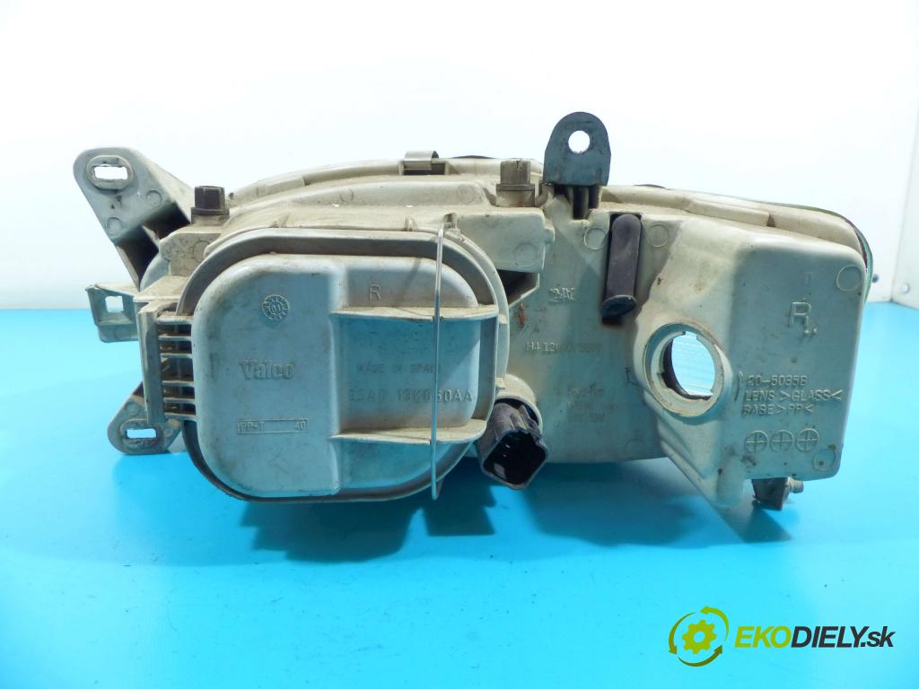 Ford Escort 1.6 16v 90 HP manual 66 kW 1597 cm3 5- Reflektor: pravý  (Pravé)