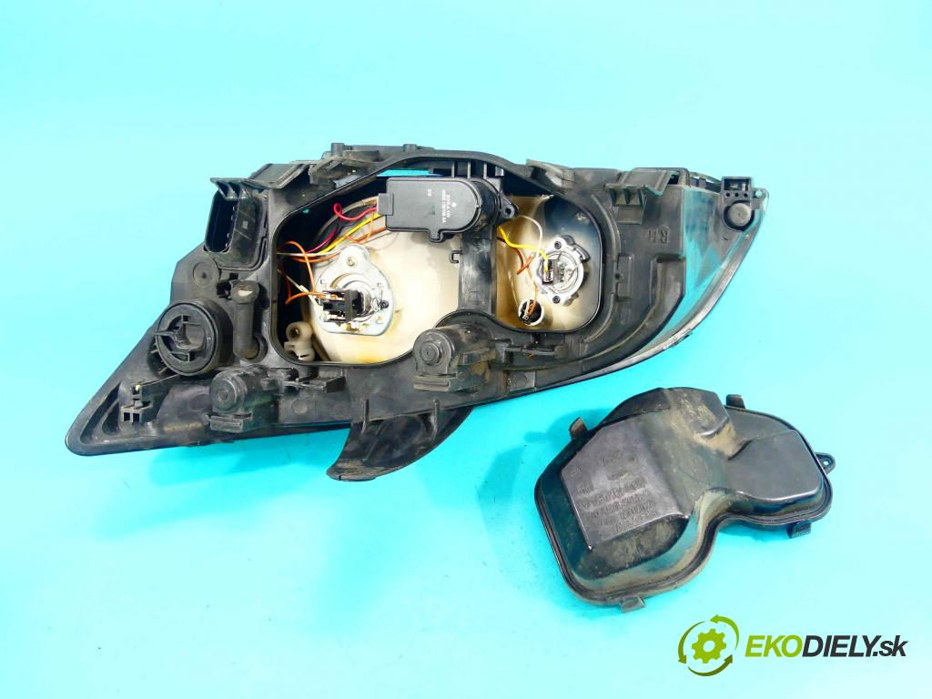 Ford Focus Mk2 2004-2011 1.6 tdci 109 HP manual 80 kW 1560 cm3 5- Reflektor: pravý  (Pravé)