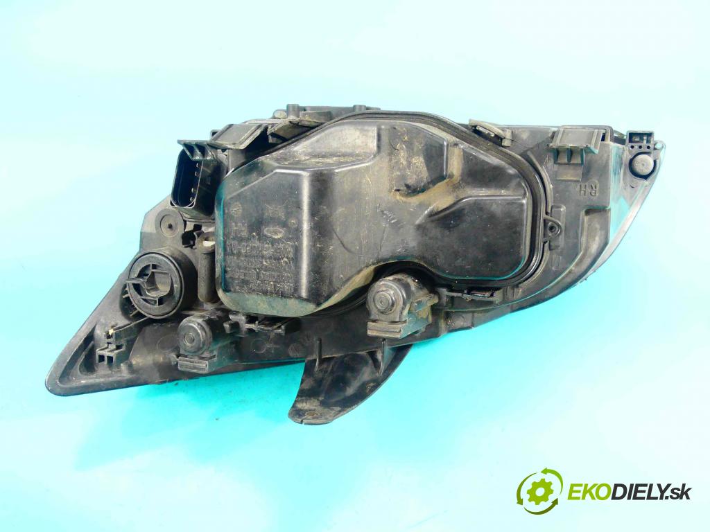 Ford Focus Mk2 2004-2011 1.6 tdci 109 HP manual 80 kW 1560 cm3 5- Reflektor: pravý  (Pravé)