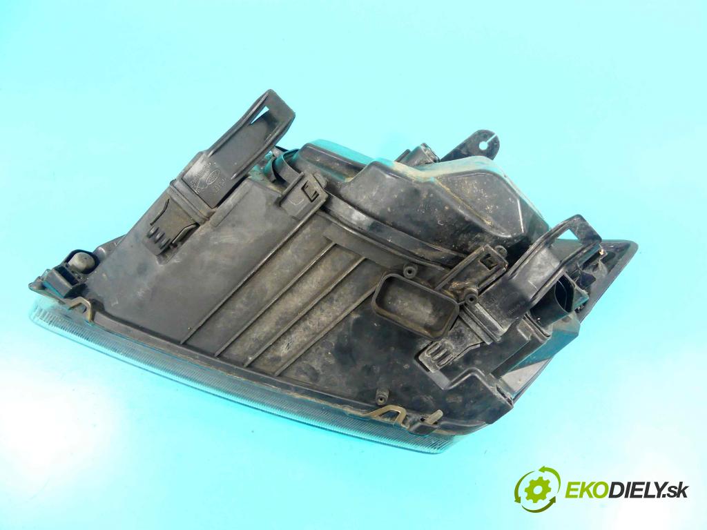 Ford Focus Mk2 2004-2011 1.6 tdci 109 HP manual 80 kW 1560 cm3 5- Reflektor: pravý  (Pravé)