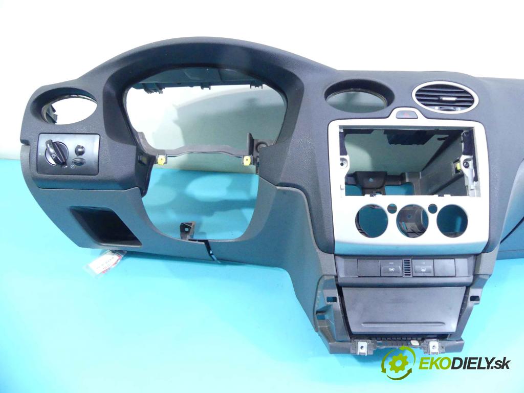 Ford Focus Mk2 2004-2011 1.6 tdci 109 HP manual 80 kW 1560 cm3 5- kokpit,pristrojová doska rozdeľovacia