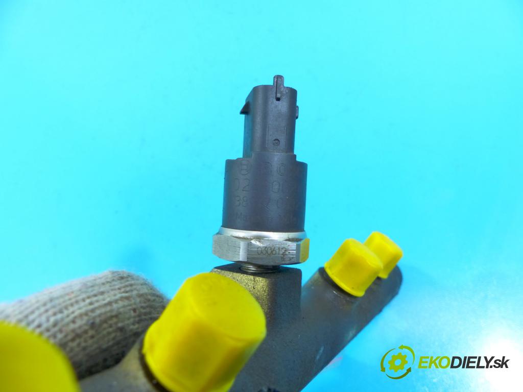 Alfa romeo 147 1.9 jtd 116 HP manual 85 kW 1910 cm3 5- lišta vstrekovacia 0445214016 (Vstrekovacie lišty)