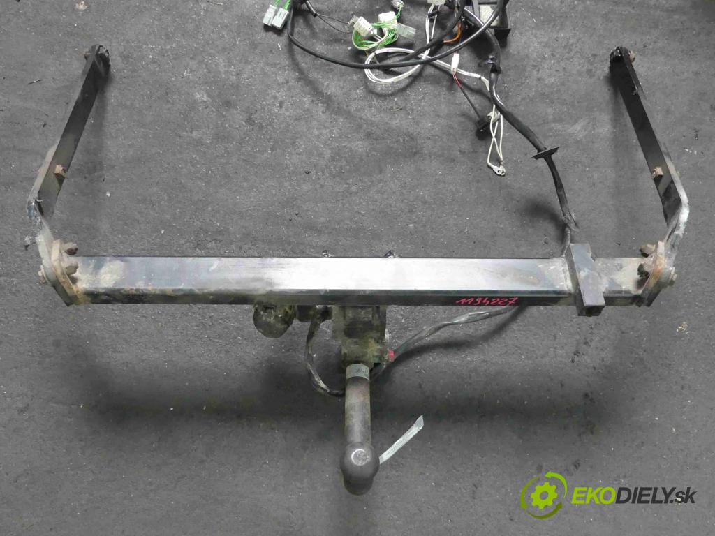 Mazda 3 II BL 2008-2013 1.6 CiTD 116 hp manual 85 kW 1560 cm3 5- oko tažné C830-V8-921A