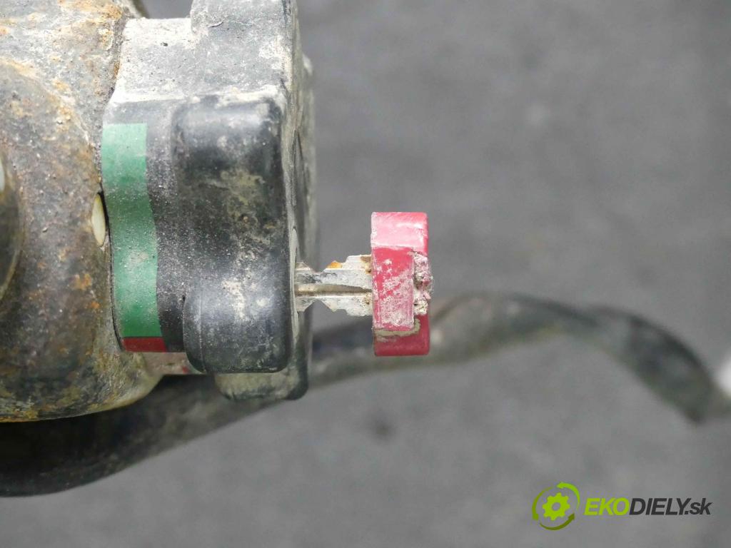 Mazda 3 II BL 2008-2013 1.6 CiTD 116 hp manual 85 kW 1560 cm3 5- oko tažné C830-V8-921A