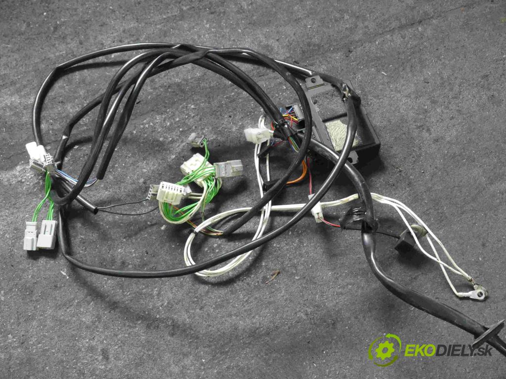 Mazda 3 II BL 2008-2013 1.6 CiTD 116 hp manual 85 kW 1560 cm3 5- oko tažné C830-V8-921A