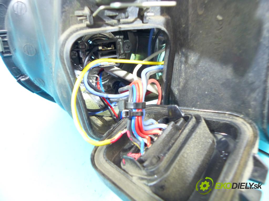 Vw Golf IV 1997-2003 1.9 tdi 116 hp manual 85 kW 1896 cm3 5- světlo levý