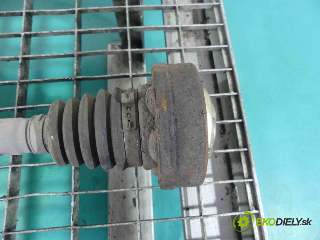 Audi A8 D3 2002-2009 3.0 tdi 232KM automatic 171 kW 2967 cm3 4- poloos ľavé 4E0501203C (Poloosy)