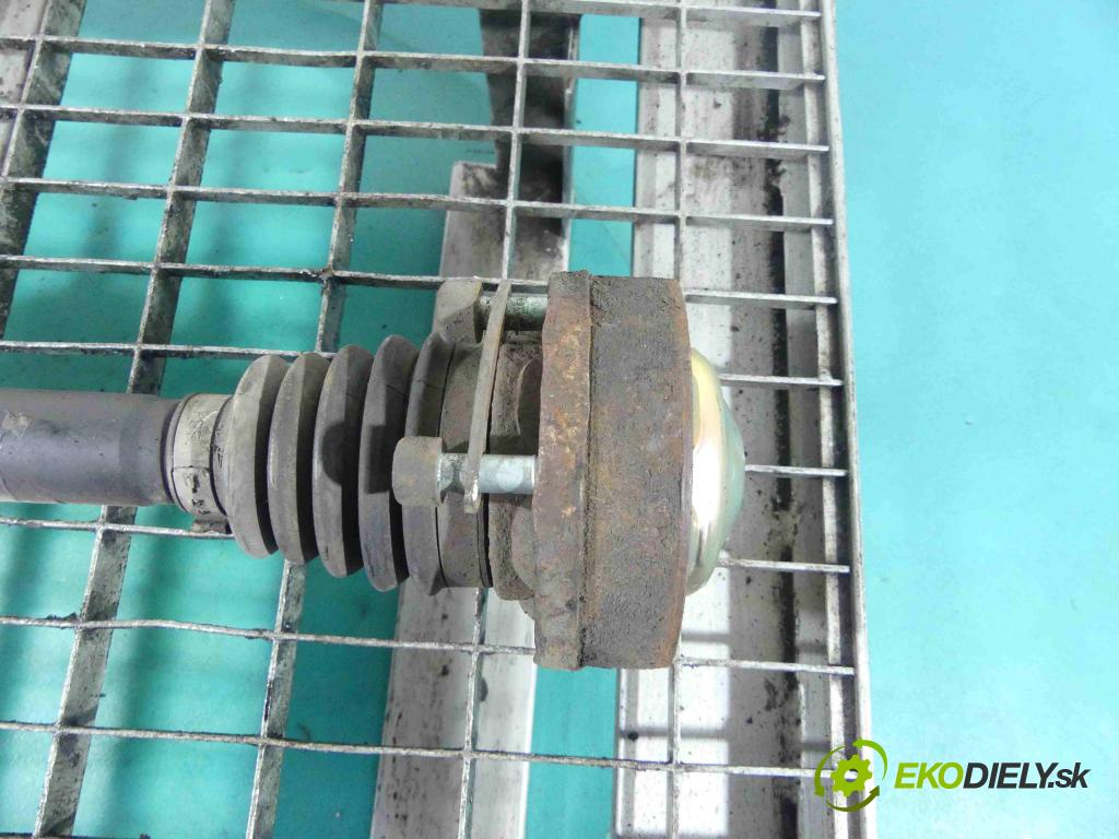 Audi A8 D3 2002-2009 3.0 tdi 232KM automatic 171 kW 2967 cm3 4- poloos pravé 4E0501203C (Poloosy)