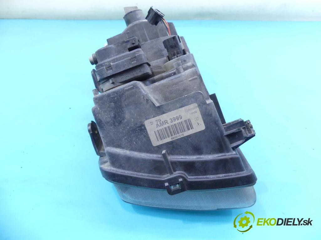 Land rover Freelander I 1998-2006 1.8 16v 120 HP manual 88 kW 1795 cm3 5- Reflektor: pravý 89001016 (Pravé)