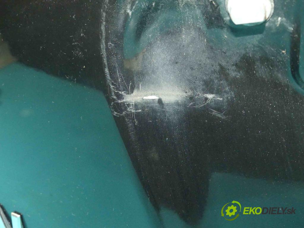 Nissan Qashqai J10 2006-2013 2.0 dci 150 hp automatic 110 kW 1995 cm3 5- zadní kufrové dveře  (Zadní kapoty)