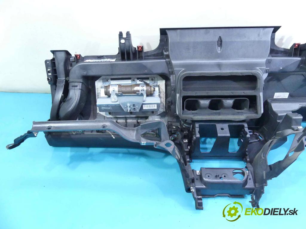 Ford Galaxy Mk2 2006-2015 2.0 tdci 140 HP manual 103 kW 1997 cm3 5- kokpit,pristrojová doska rozdeľovacia