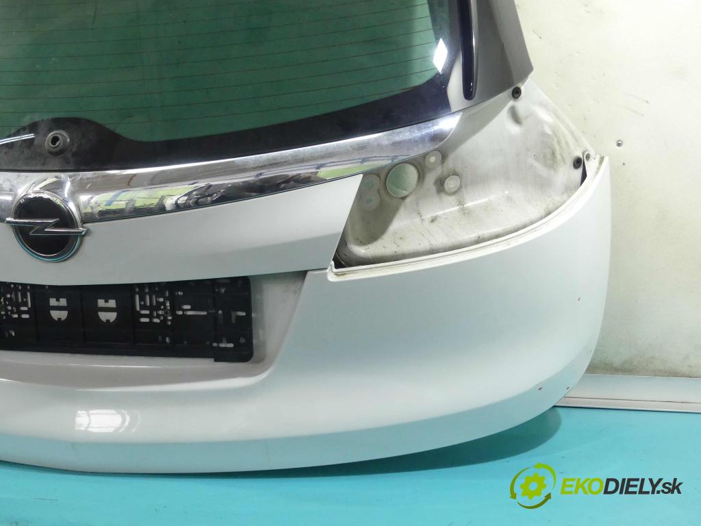 Opel Insignia A 2008-2017 2.0 cdti 160 hp manual 118 kW 1956 cm3 5- zadní kufrové dveře  (Zadní kapoty)