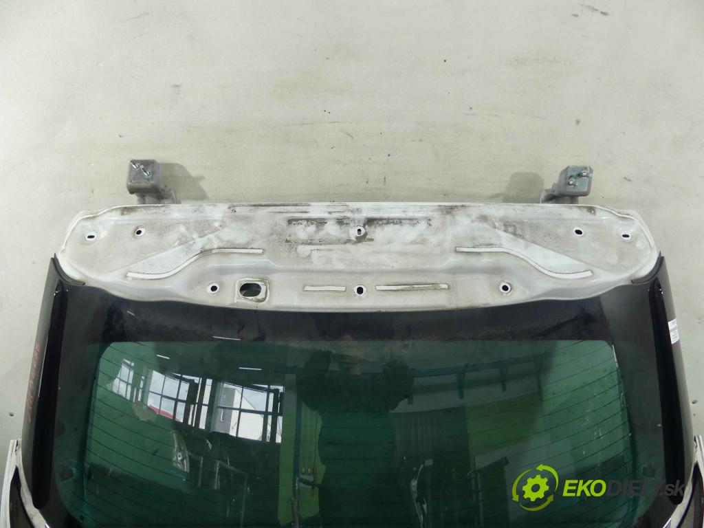 Opel Insignia A 2008-2017 2.0 cdti 160 hp manual 118 kW 1956 cm3 5- zadní kufrové dveře  (Zadní kapoty)