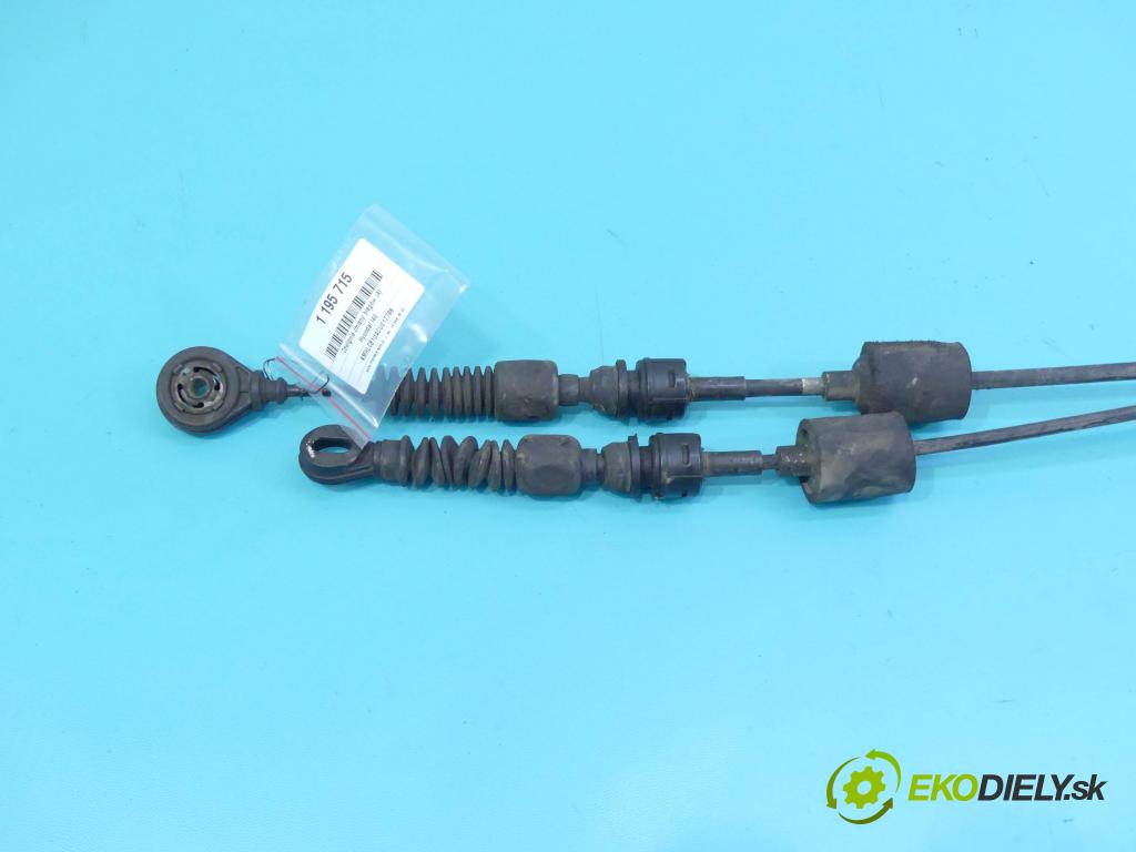 Hyundai I40 1.7 crdi 116 HP manual 85 kW 1685 cm3 5- Páka: Změny: stupeň,rýchlosť  (Rýchlostné páky / kulisy)