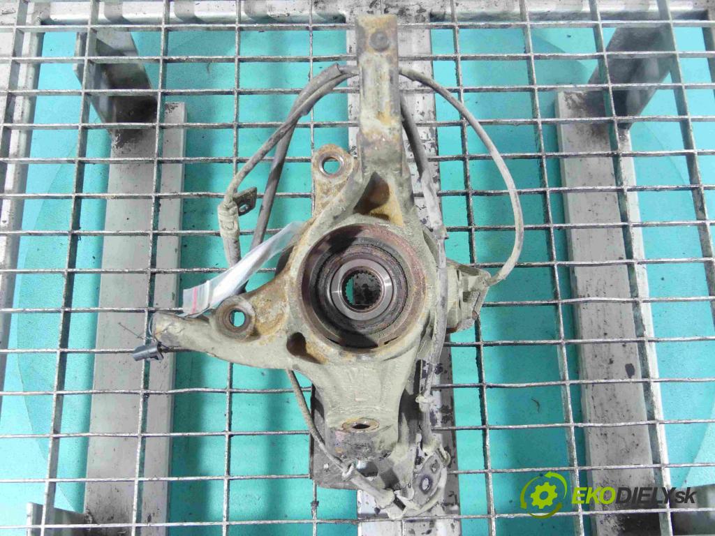 Hyundai I40 1.7 crdi 116 HP manual 85 kW 1685 cm3 5- náboj ľavé  (Náboje)