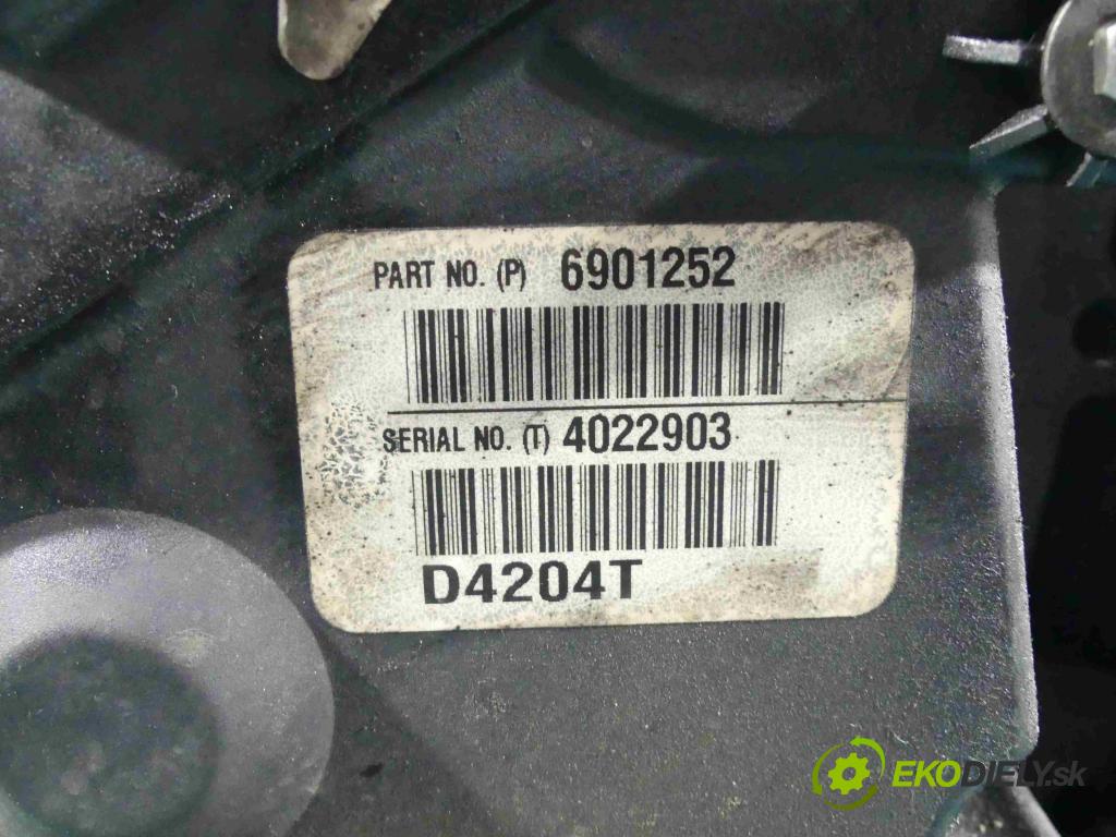 Volvo V50 2.0d 136hp manual 100 kW 1997 cm3 5- motor diesla D4204T