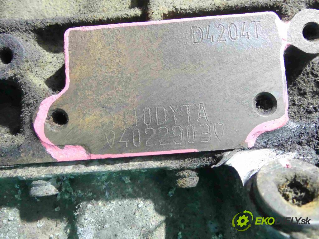 Volvo V50 2.0d 136hp manual 100 kW 1997 cm3 5- motor diesla D4204T