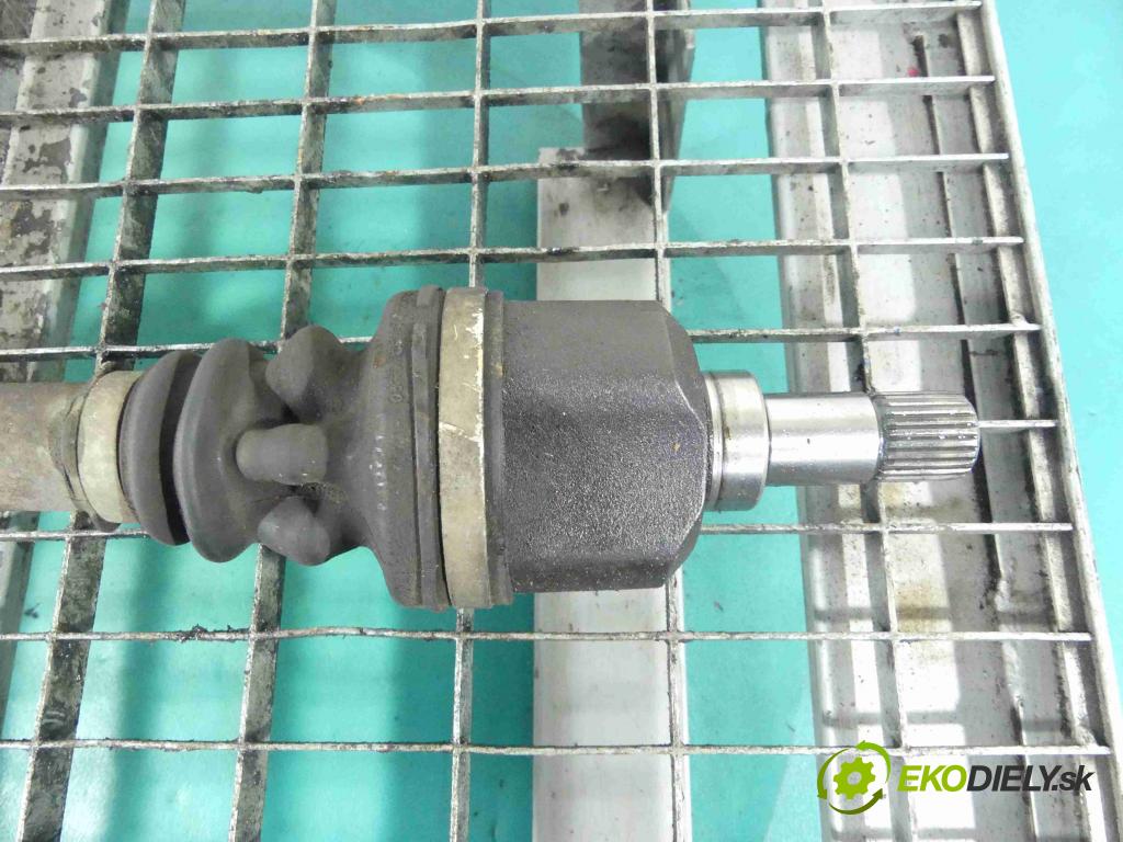 Peugeot 308 I 2007-2013 1.6 16v 120 HP manual 88 kW 1598 cm3 5- poloos ľavé  (Poloosy)