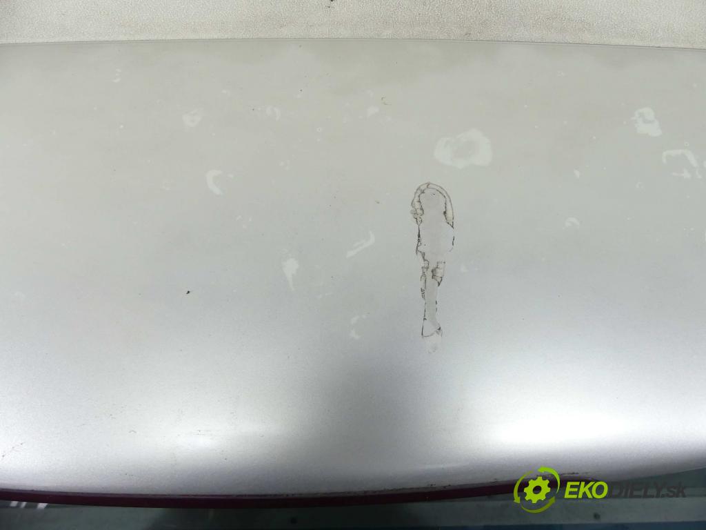 Toyota Avensis II T25 2003-2008 2.0 D4D 116 hp manual 85 kW 1995 cm3 5- zadní kufrové dveře  (Zadní kapoty)