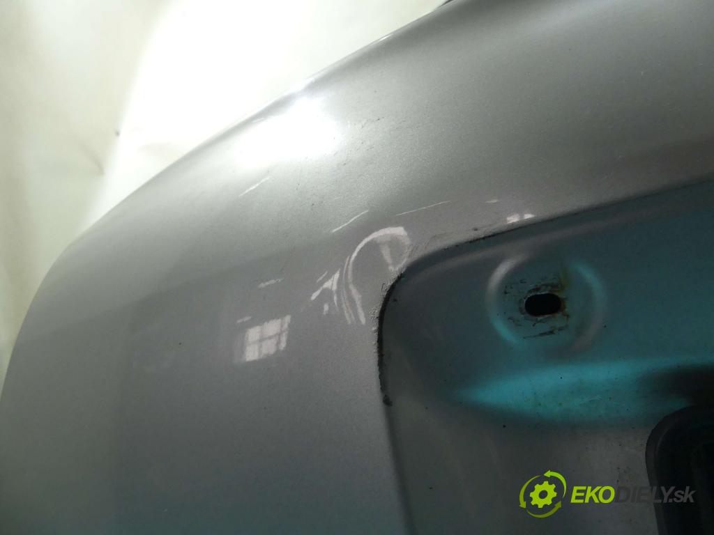 Toyota Avensis II T25 2003-2008 2.0 D4D 116 hp manual 85 kW 1995 cm3 5- zadní kufrové dveře  (Zadní kapoty)