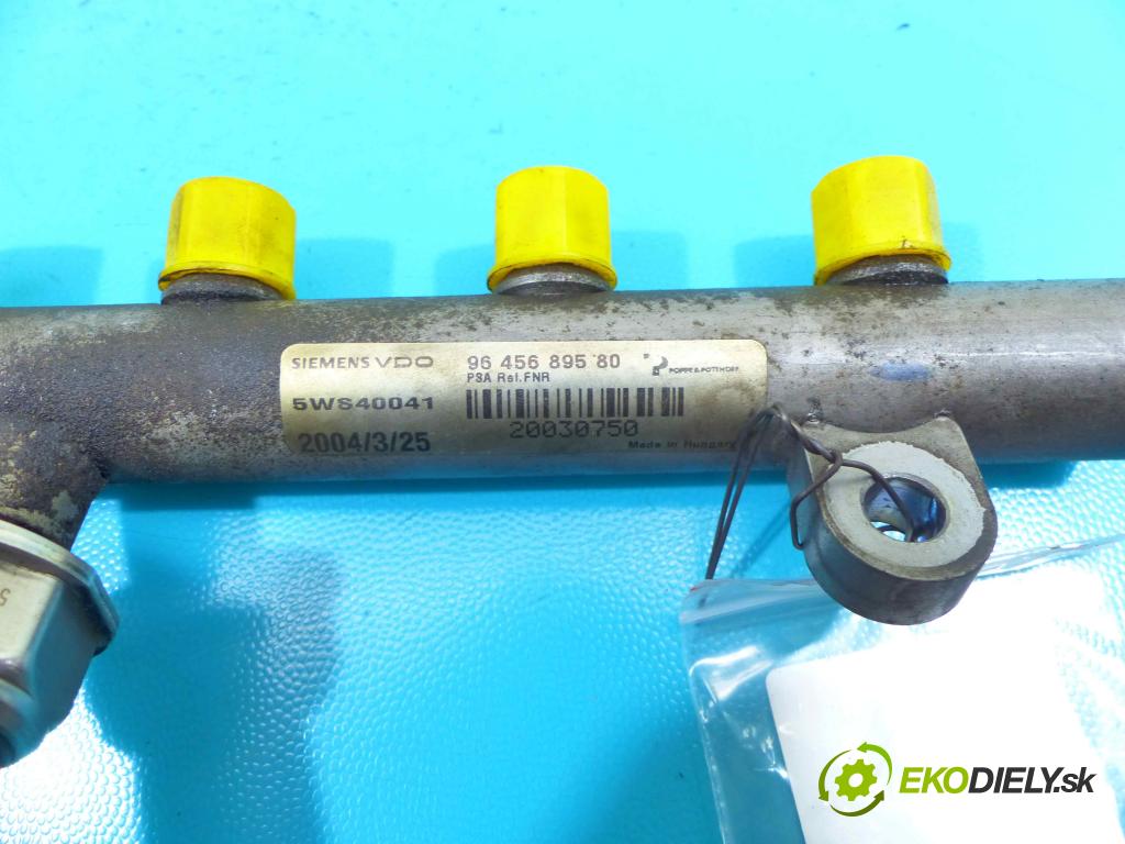 Volvo V50 2.0d 136 HP manual 100 kW 1997 cm3 5- lišta vstrekovacia 9645689580 (Vstrekovacie lišty)