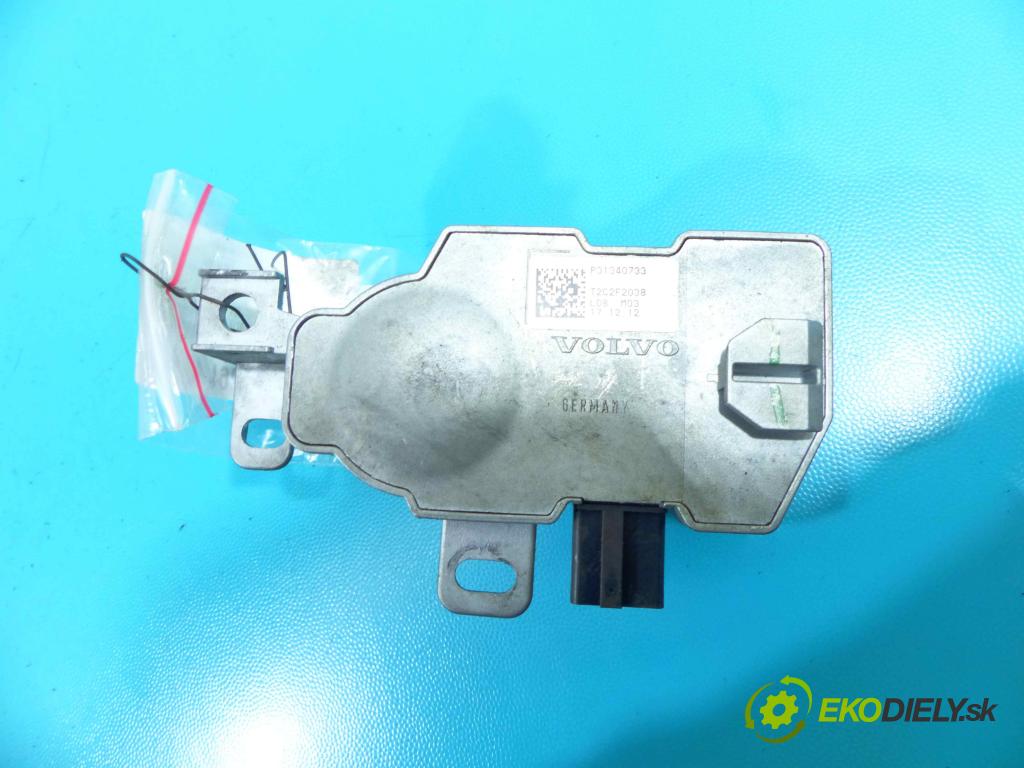 Volvo V50 2.0d 136 HP manual 100 kW 1997 cm3 5- Blokáda: řízení: P31340733 (Ostatné)