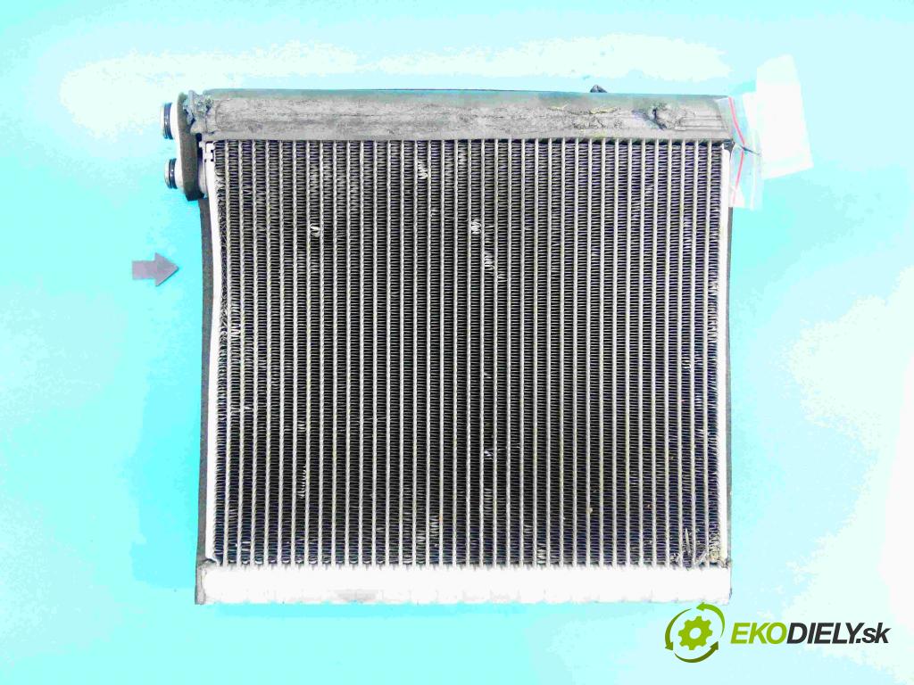 Toyota Avensis II T25 2003-2008 2.0 D4D 116 HP manual 85 kW 1995 cm3 5- radiator  (Radiátory kúrenia)