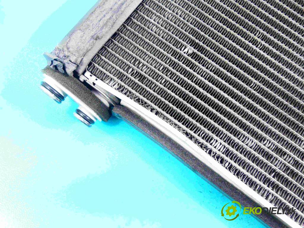 Toyota Avensis II T25 2003-2008 2.0 D4D 116 HP manual 85 kW 1995 cm3 5- radiator  (Radiátory kúrenia)