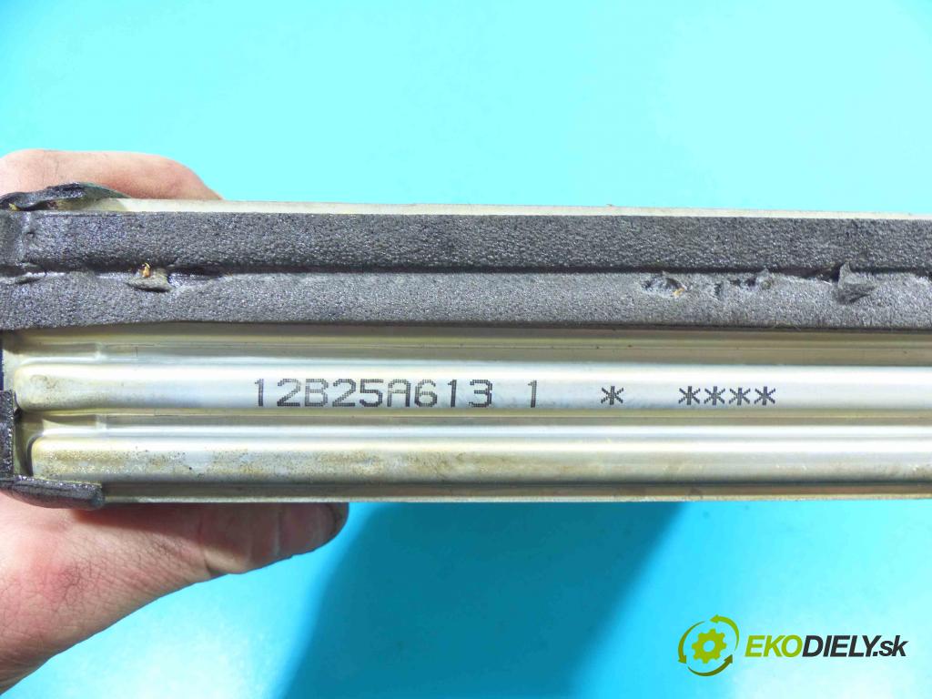 Toyota Yaris I 1999-2005 1.0 vvti 68 HP manual 50 kW 998 cm3 5- radiator 447500-1600 (Radiátory kúrenia)